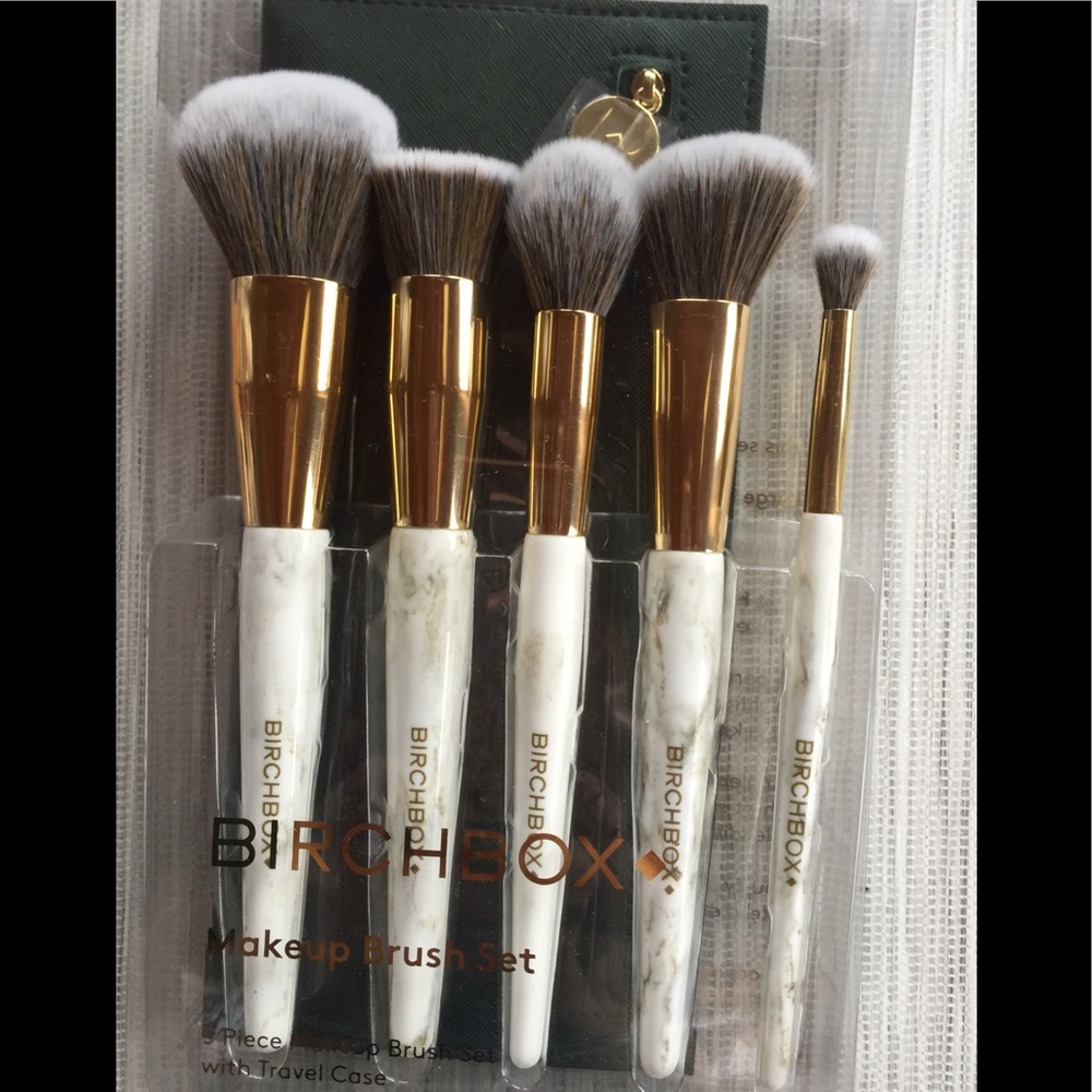 - Birchbox 5-Piece Makeup Brush Set - Picture 2 of 3